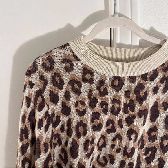 A New Day Cream Brown Leopard Print Knit Crewneck Pullover Sweater Size Small - Picture 9 of 11